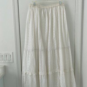 WOMEN’S WHITE FULL LENGTH SKIRT